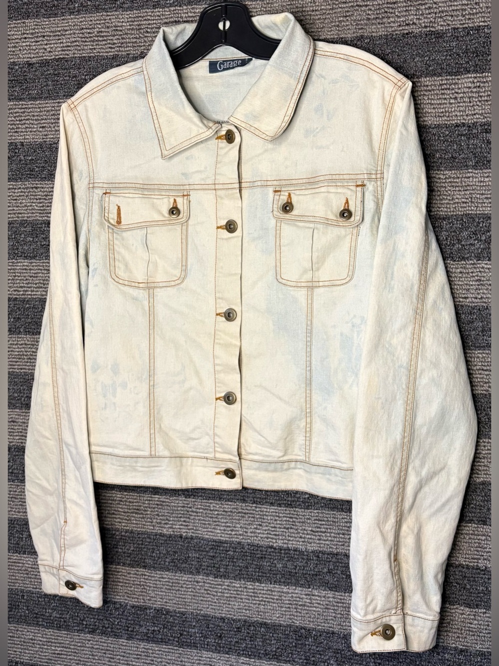 Vintage 90’s Garage Embroidered Floral Light Wash Cropped Jean Jacket Medium EUC